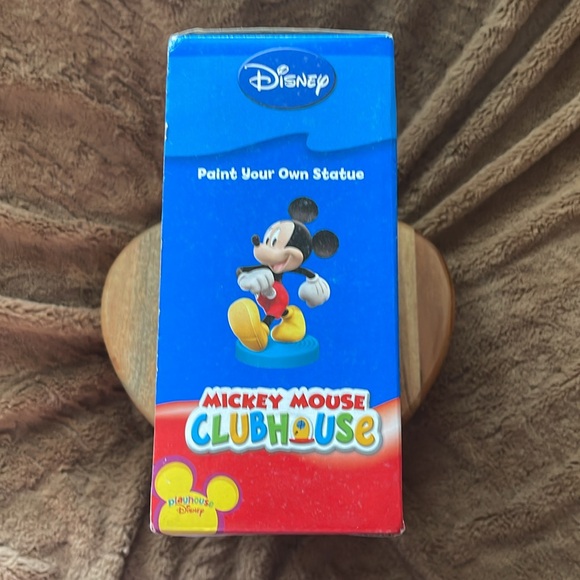 Mickey Mouse and Minnie Paintable Statues. Perfect Christmas or birthday gift. - Picture 4 of 5